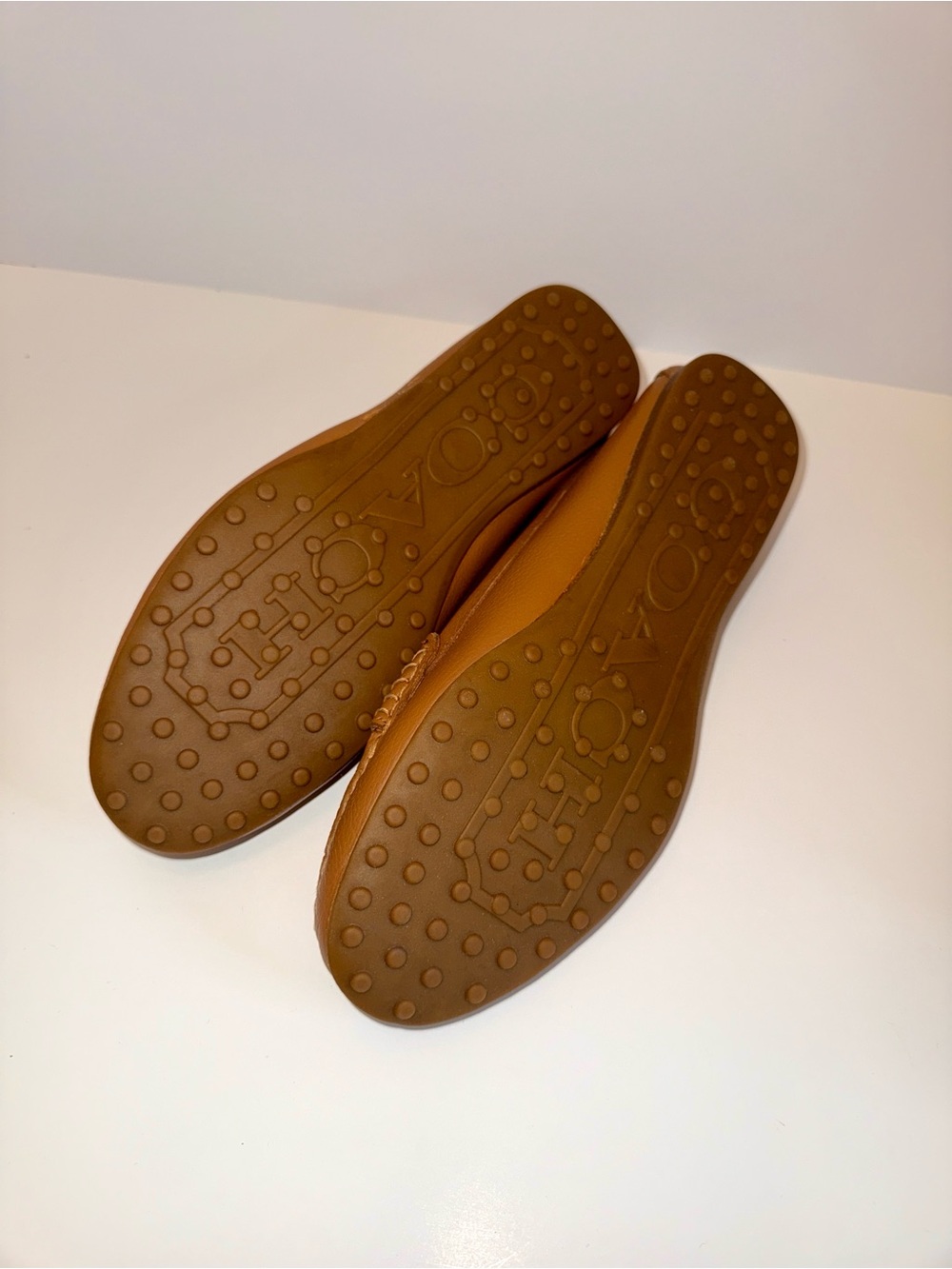 Coach Tan Leather Women’s Fredrica Loafers with Gold Hardware Size 7 Saddle Tan - Picture 6 of 12